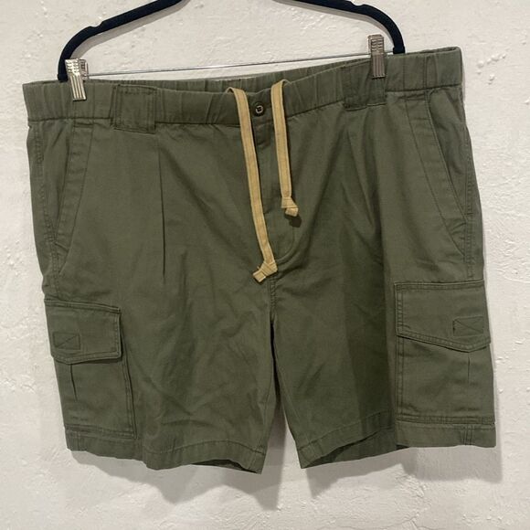 Tommy Bahama Men's Size L Relax Olive green Shorts inseam 8” - Picture 1 of 6